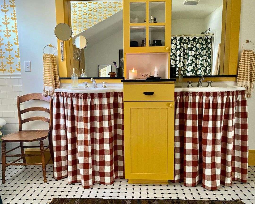 Skirt Around a Sink